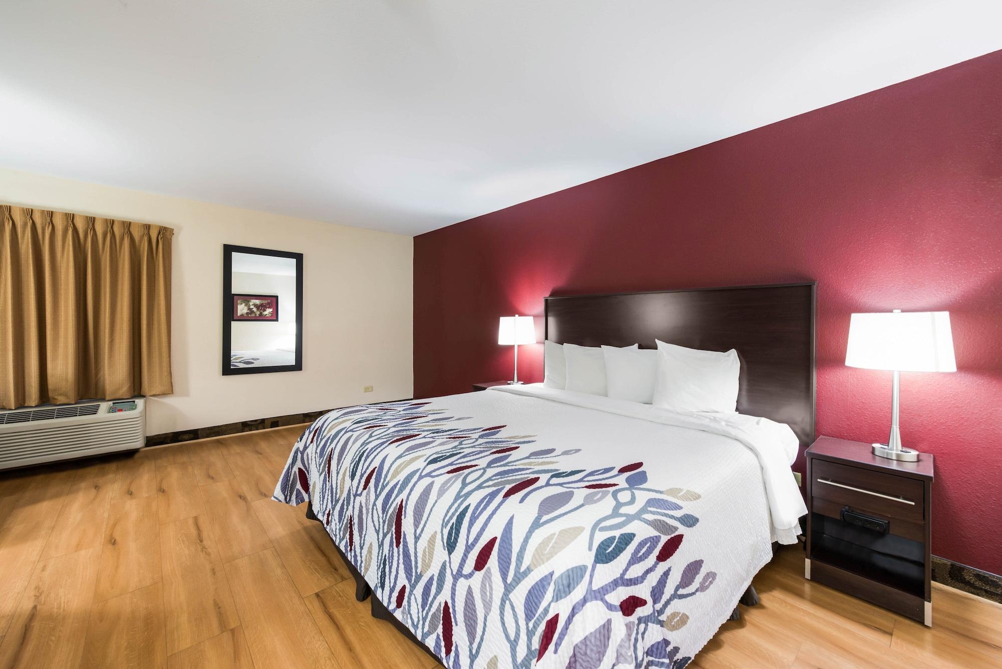 Red Roof Inn & Suites Monee Extérieur photo