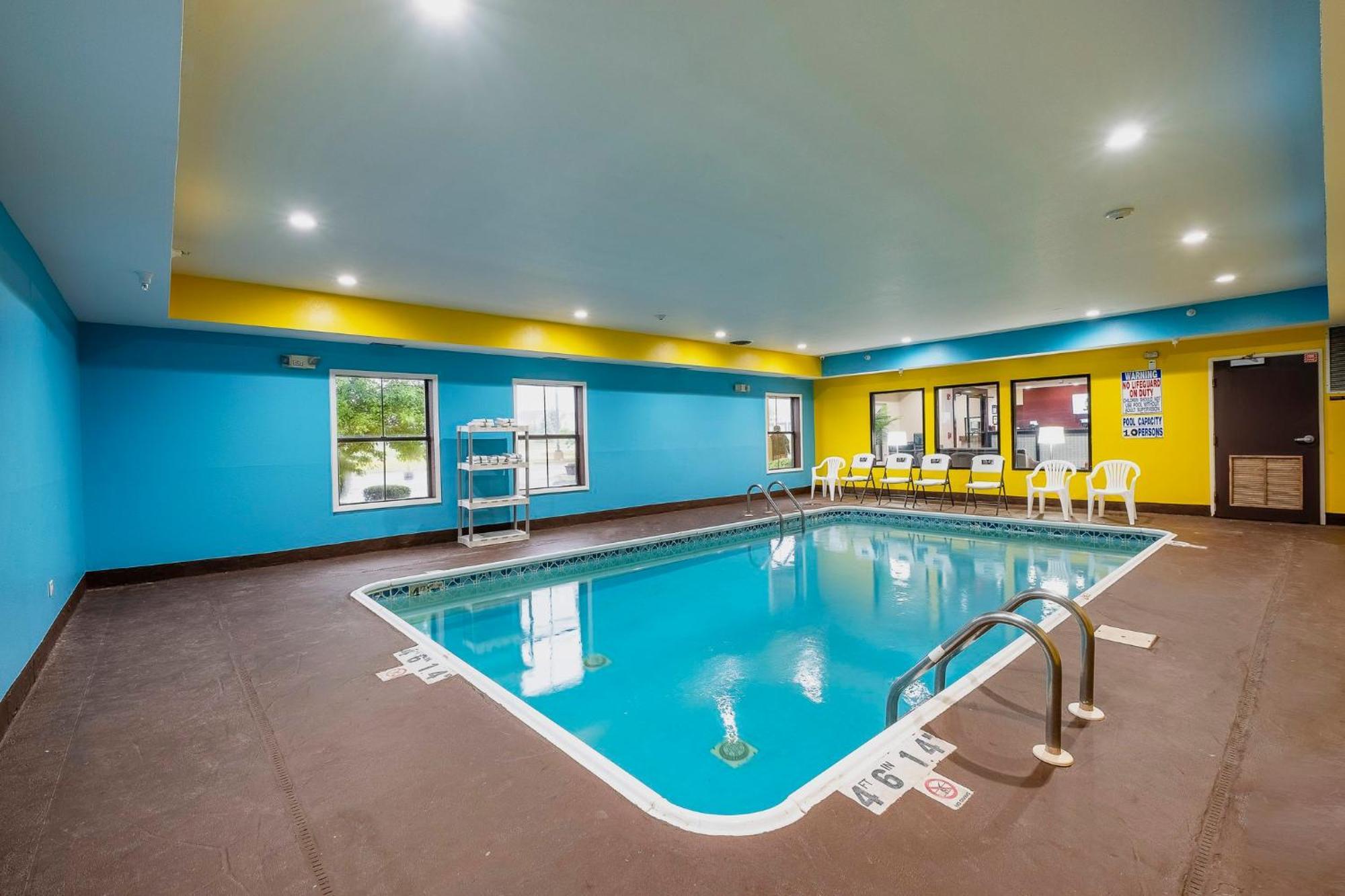 Red Roof Inn & Suites Monee Extérieur photo