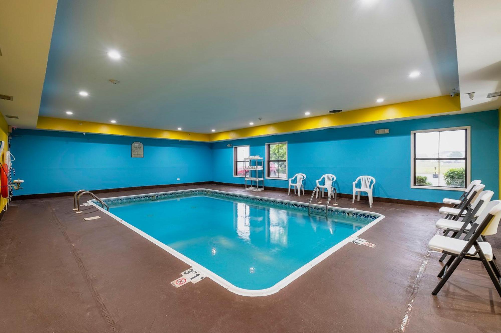Red Roof Inn & Suites Monee Extérieur photo
